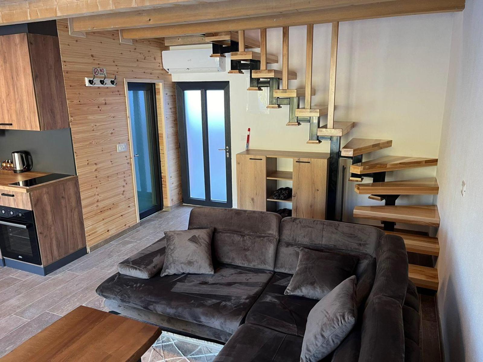 Bujtinat Lisa Appartement Boge Buitenkant foto