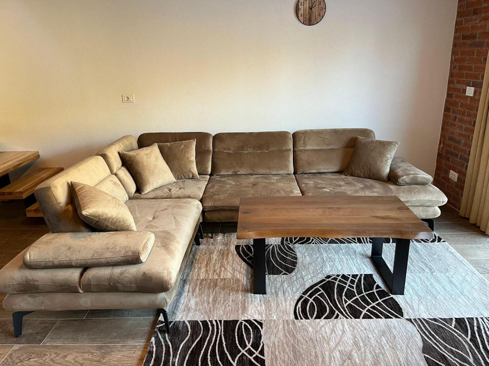 Bujtinat Lisa Appartement Boge Buitenkant foto
